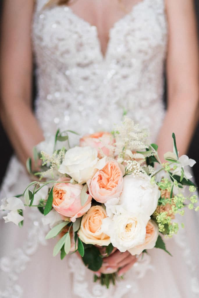 julien boyer photographe de mariage détails du bouquet de la mariée de l'artquipousse