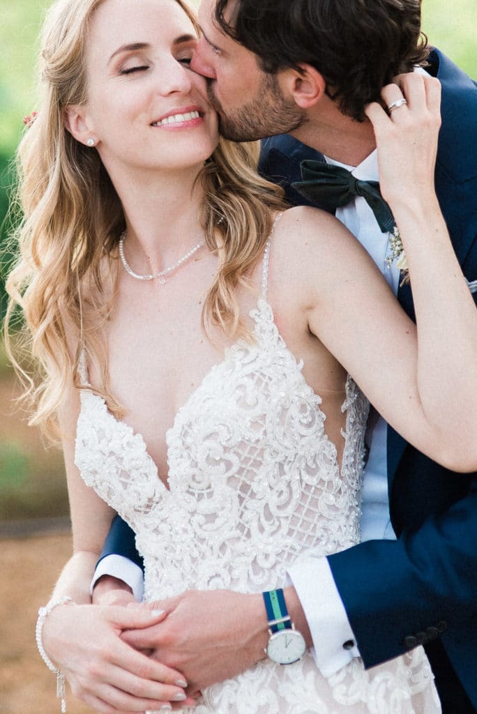 photographe professionnel de mariage séance de couple au domaine de Galoupet