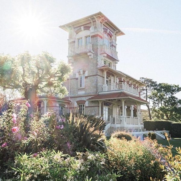 Mariage a la villa la Tosca lieu féerique sur le Bassin d'Arcachon a Taussat en gironde dans le sud ouest de la France photos réalisé par pixaile photography photographe de mariage en gironde