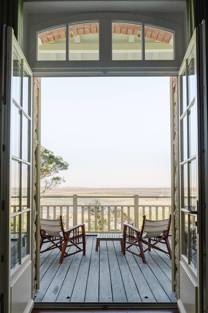 Mariage a la villa la Tosca lieu féerique sur le Bassin d'Arcachon a Taussat en gironde dans le sud ouest de la France photos réalisé par pixaile photography photographe de mariage en gironde