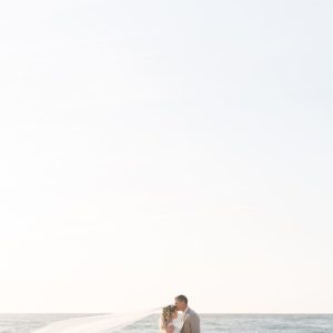 after wedding à locéan sur la plage de la teste de Buch à la salie proche du bassin d’Arcachon avec pixaile photography photographe professionnel de mariage en gironde