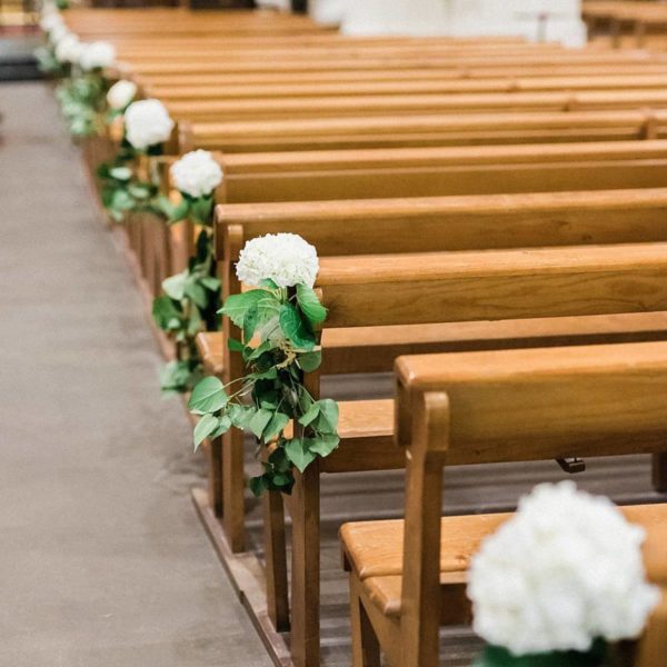 photographe de mariage sur le Bassin d'Arcachon à l'église de la teste de Buch par pixaile photography détail hortensia