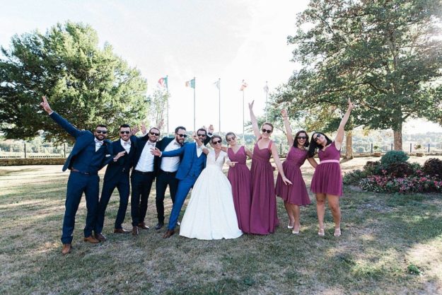 photographe de mariage en gironde avec photos de groupe au chateau de la ligne à lignan de Bordeaux par pixaile photography