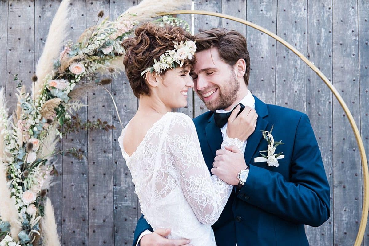 photographe de mariage en Provence à la commanderie de Peyrassol dans le département du 83 lors d'une cérémonie laïque