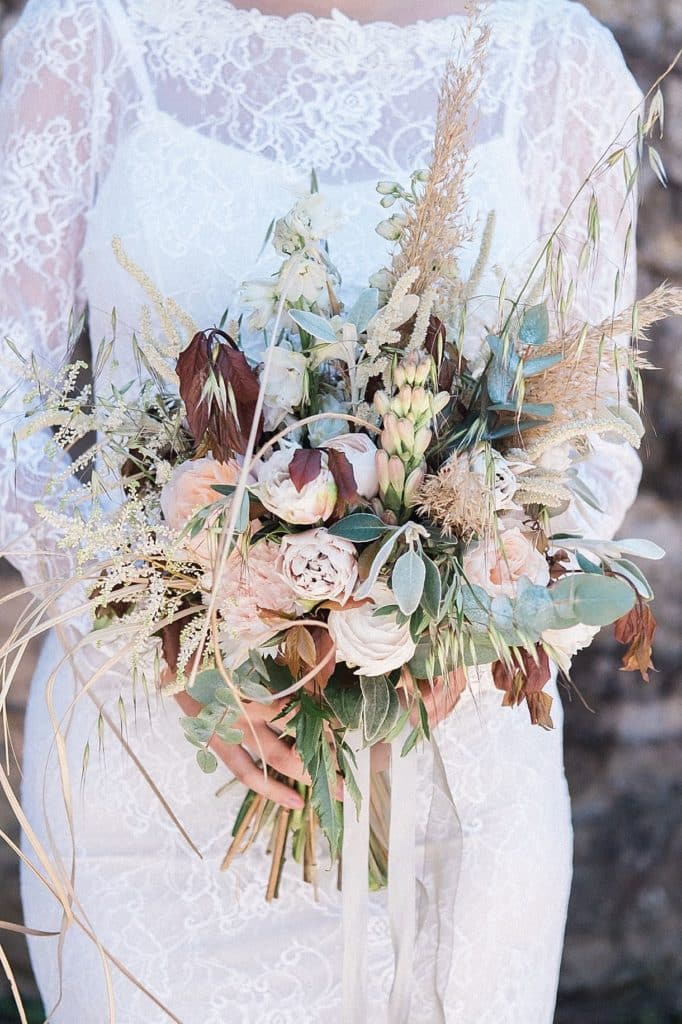 bouquet de fleurs de Virginie dalessio photographe de mariage pixaile photography à la commanderie de peyrassol à flassan sur issole en Provence