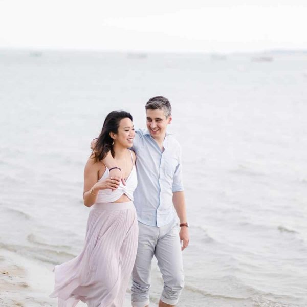 seance couple au tir au vol photos réalisé par un photographe de mariage professionnel a Arcachon