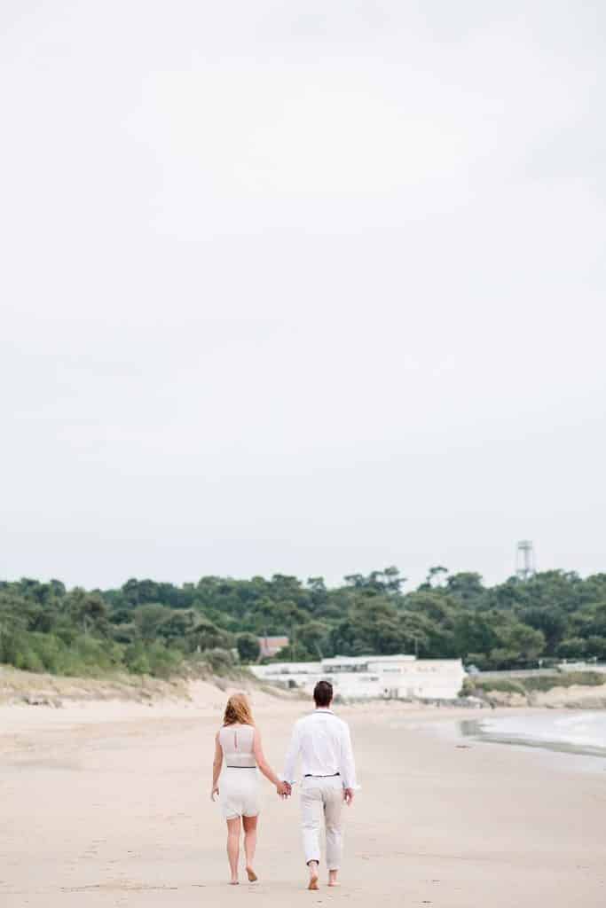 shooting couple au bord de l'océan a Royan en Charente maritime photos réalisé par pixaile photography photographe de mariage professionnel