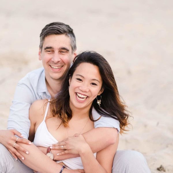 engagement session in gironde on the arcachon bay near bordeaux with pixaile photography destination wedding photographer