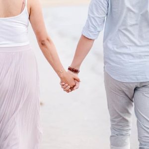 engagement session in gironde on the arcachon bay near bordeaux with pixaile photography destination wedding photographer