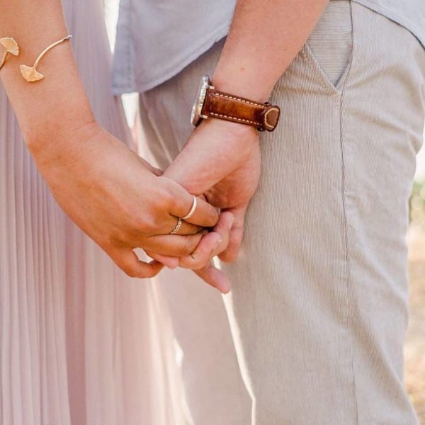 engagement session in gironde on the arcachon bay near bordeaux with pixaile photography destination wedding photographer