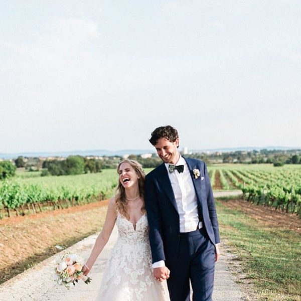 photoshoot with the bride and groom at domain galoupet in provence by pixaile photography french wedding photographer