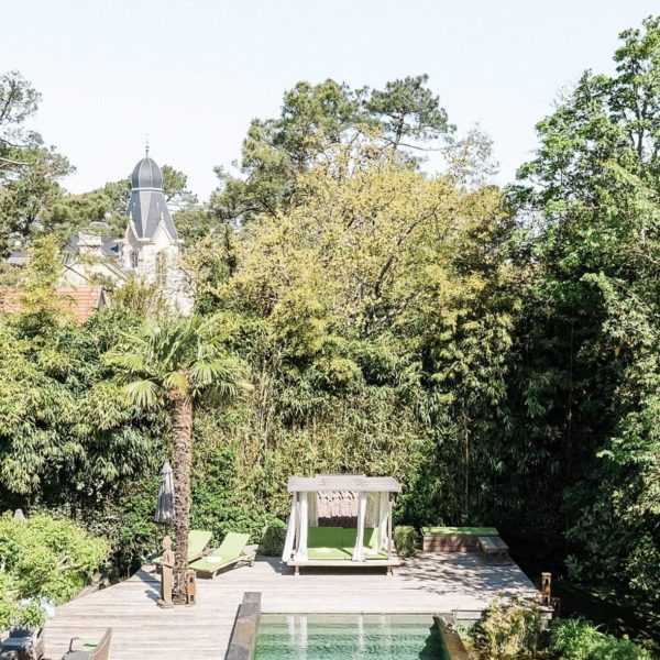 wedding luxury at Villa la Tosca on beach on Arcachon bay by Pixaile Photography wedding photographer in Gironde near Bordeaux