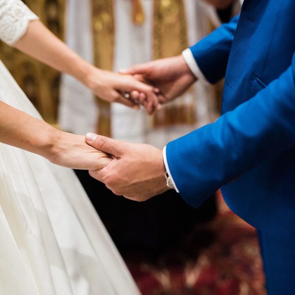 Beautiful wedding in church at the teste de buch on the arcachon bay with pixaile photography french wedding photographer in Gironde near bordeaux