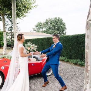 getting married in Bordeaux by pixaile photography wedding photographer in Gironde chateau Bertinerie