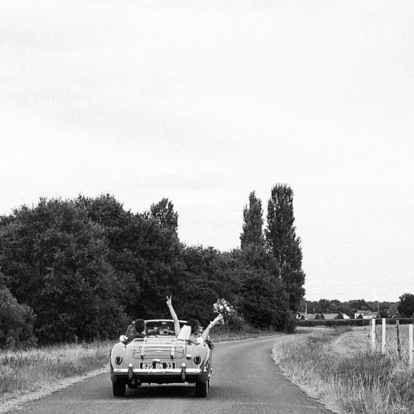 getting married in Bordeaux by pixaile photography wedding photographer in Gironde chateau Bertinerie