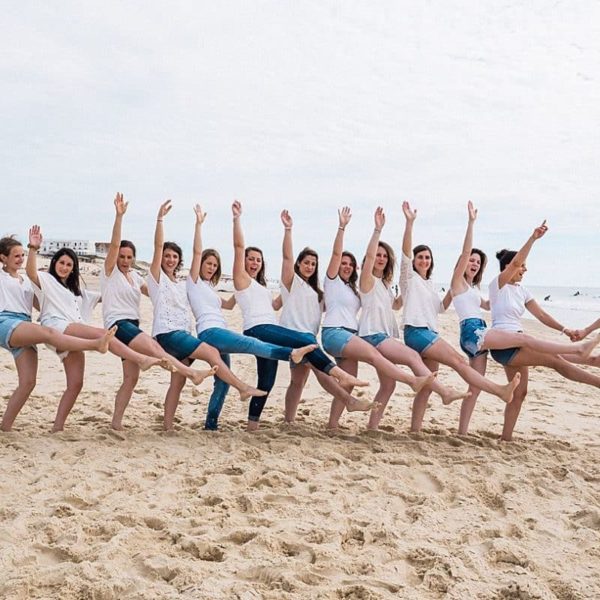 shooting EVJF a Biscarrosse dans les Landes au bord de la plage par pixaile photography photographe professionnel en Gironde proche de Bordeaux