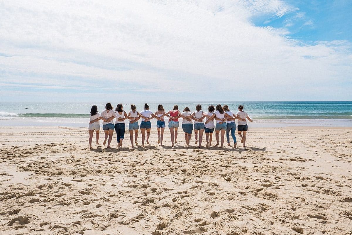 shooting Enterrement de vie de jeune fille au bord de la plage dans les landes par pixaile photography photographe professionnel en Gironde proche de Bordeaux
