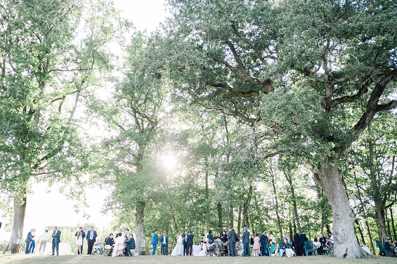 cocktail Deval au chateau de Flojague lors d'un mariage avec Pixaile photography photographe de mariage professionnel