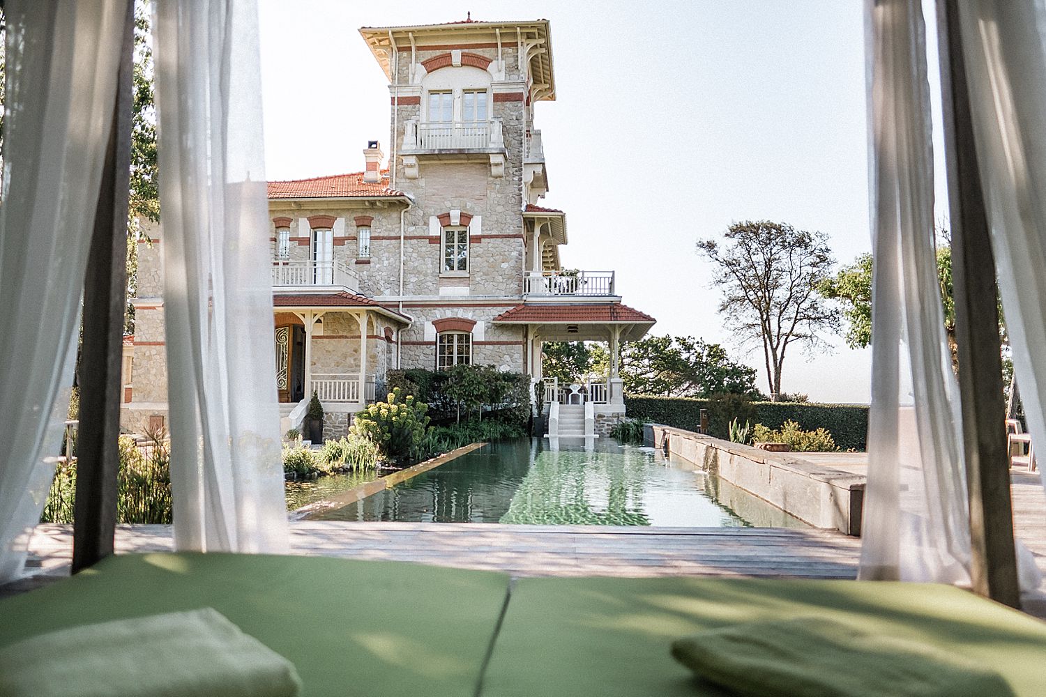 mariage de prestige a la villa la Tosca a Lanton sur le bassin d'arcachon avec Julien Boyer photographe de mariage Bordeaux en Gironde