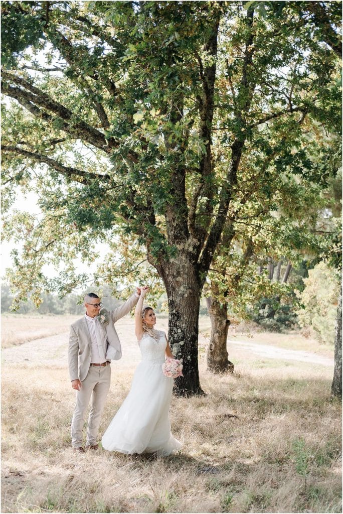 photographe de mariage en Gironde sur le bassin d'arcachon aux quinconces de Andernos les Bains