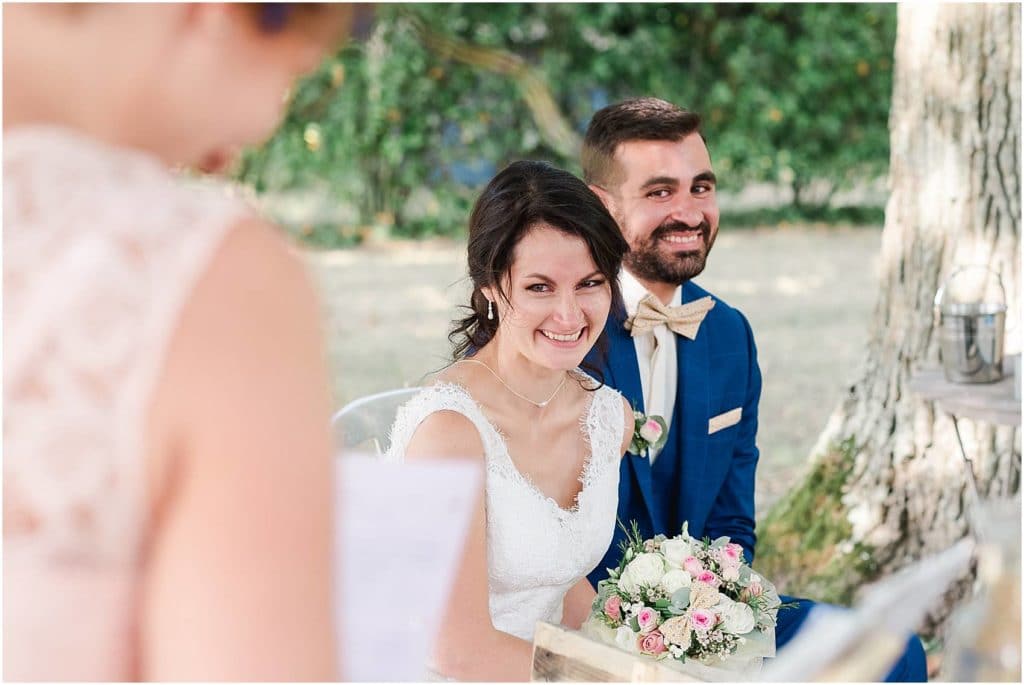 photographe de mariage à Bordeaux lors d'une cérémonie laïque au Chateau Courtade Dubuc