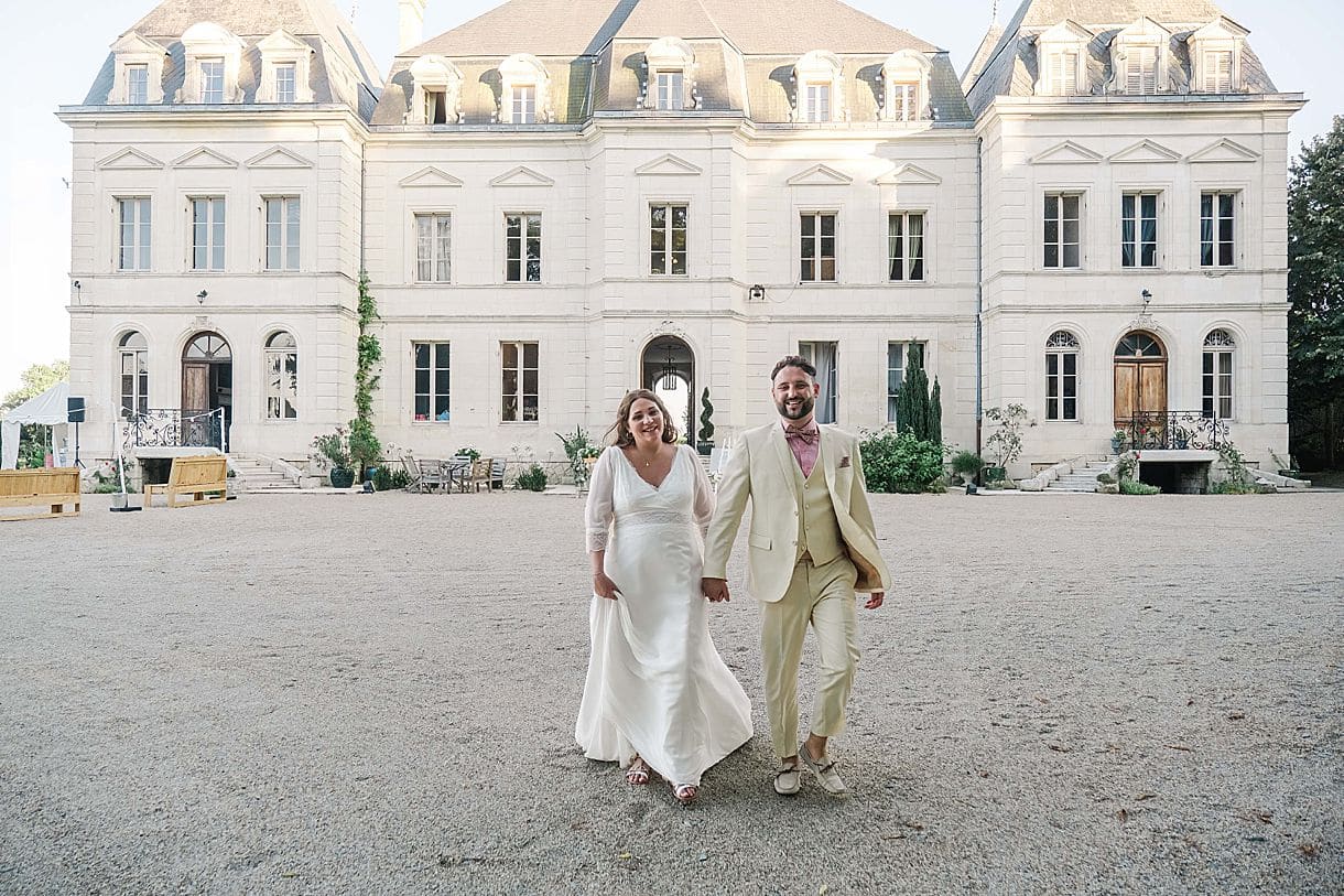 photos de couple des mariés au chateau fengari photos prise par julien boyer proche de bordeaux dans la comune de clairac