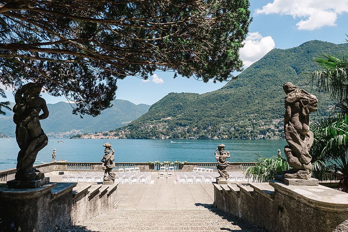 photos d'ensemble de la céémonie laïque à la villa pizzo au lac de come